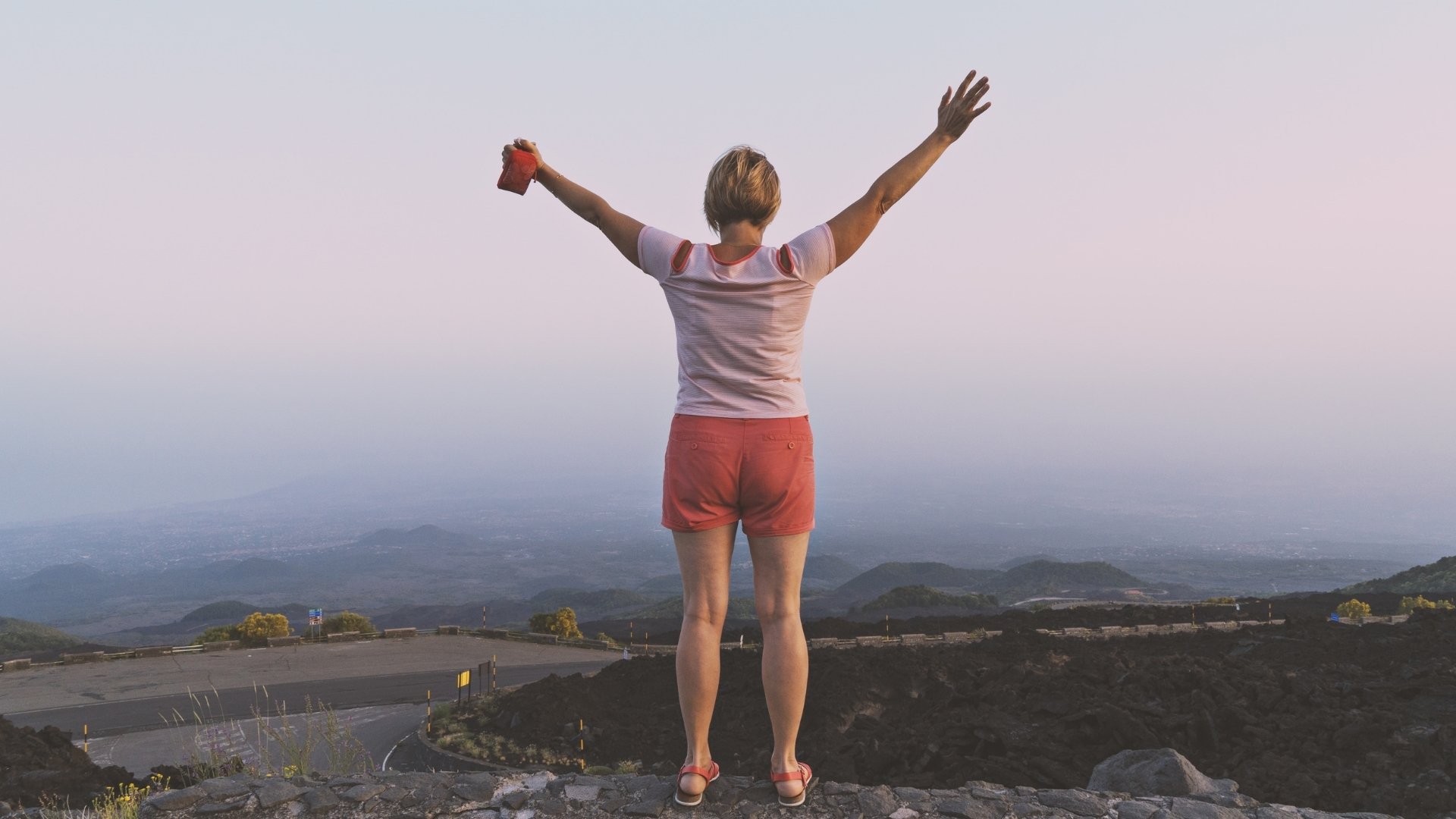How Earthing Bed Sheets Support Women Through Menopause